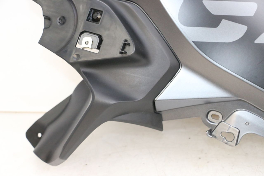 photo de SERBATOIO COPERCHIO SINISTRO BMW R GS 1250 (2021 - 2024) - Ispezione visiva dettagliata