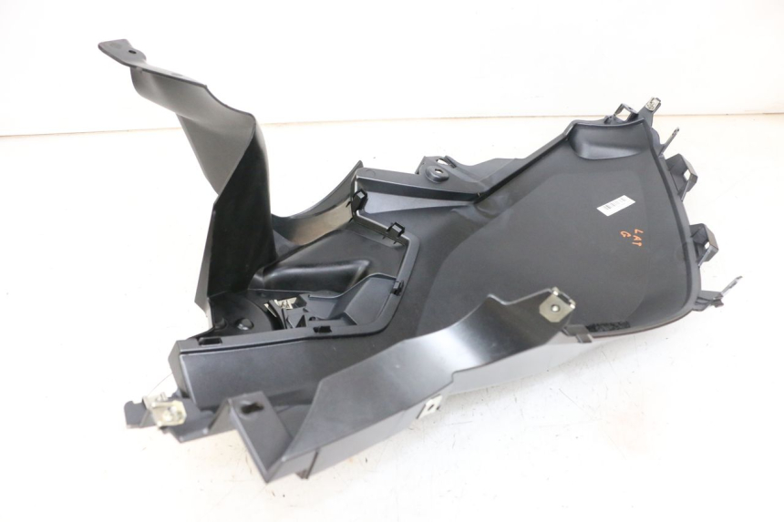 photo de SERBATOIO COPERCHIO SINISTRO BMW R GS 1250 (2021 - 2024) - Primo piano tecnico