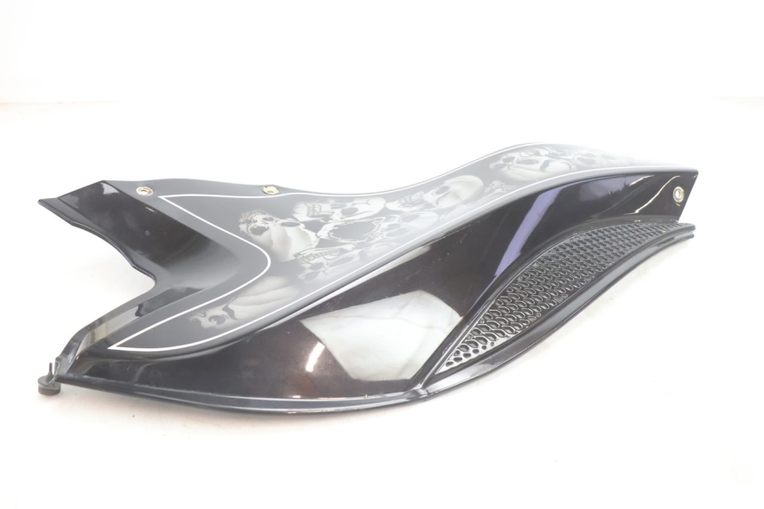 photo de SERBATOIO COPERCHIO SINISTRO CAN-AM SPYDER RS 1000 (2008 - 2012) - Primo piano tecnico