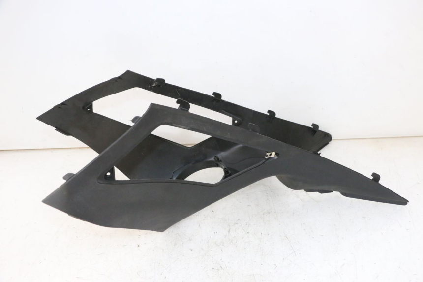 photo de SERBATOIO COPERCHIO GILERA NEXUS 300 (2008 - 2013) - Primo piano tecnico