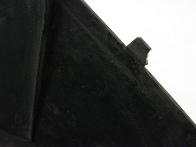 photo de CARENATURA SERBATOIO HONDA FES PANTHEON 125 (2003 - 2007) - Caratteristiche distintive