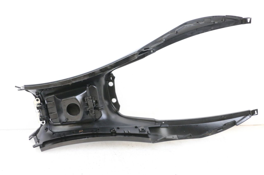 photo de SERBATOIO COPERCHIO PIAGGIO MP3 HPE 350 (2018 - 2020) - Altra vista dell'articolo