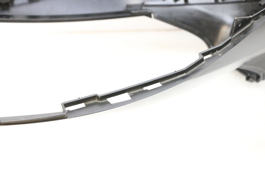 photo de SERBATOIO COPERCHIO PIAGGIO MP3 HPE 350 (2018 - 2020) - Primo piano tecnico