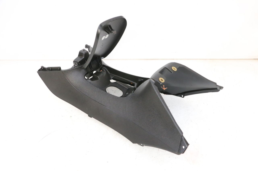 photo de SERBATOIO COPERCHIO PIAGGIO MP3 HPE 300 (2019 - 2026) - Altra angolazione