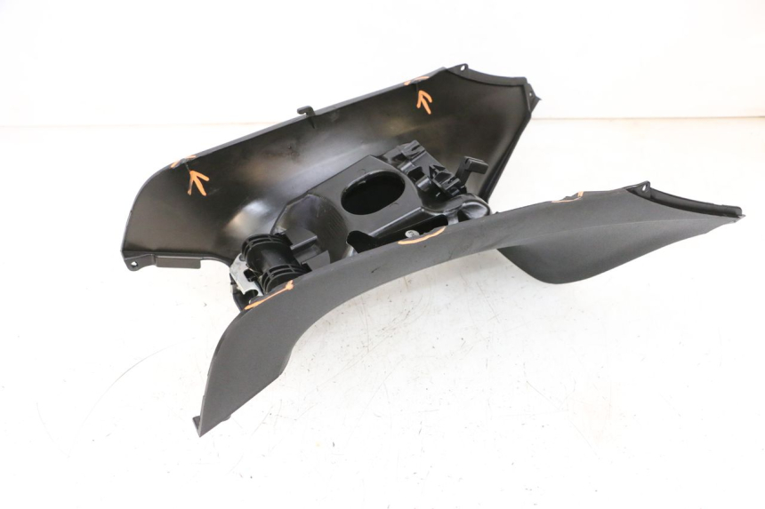 photo de SERBATOIO COPERCHIO PIAGGIO MP3 HPE 300 (2019 - 2026) - Stato della superficie e materiale