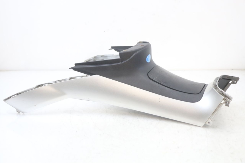 photo de CARENATURA SERBATOIO PIAGGIO MP3 LT 400 (2007 - 2012) - Zoom sullo stato d'uso