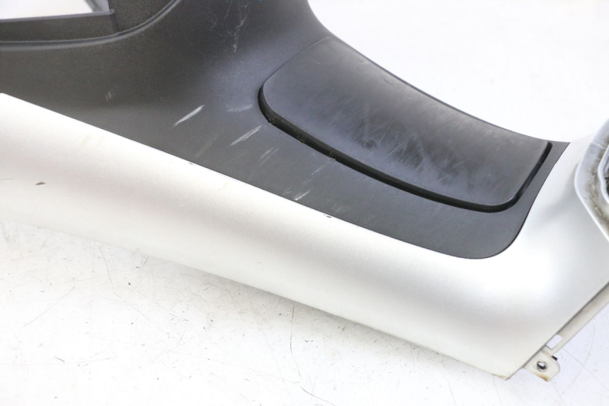 photo de SERBATOIO COPERCHIO PIAGGIO MP3 LT 300 (2010 - 2016) - Ispezione visiva dettagliata