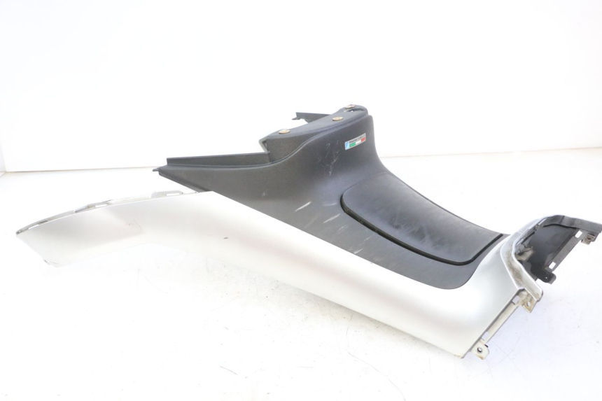 photo de SERBATOIO COPERCHIO PIAGGIO MP3 LT 300 (2010 - 2016) - Angolazione alternativa
