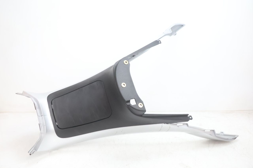 photo de Carena serbatoio PIAGGIO MP3 LT 300 (2010 - 2016) - Stato della superficie e materiale