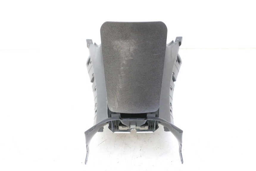 photo de CARENAGE RESERVOIR PIAGGIO MP3 500 (2014 - 2017) - Stato della superficie e materiale