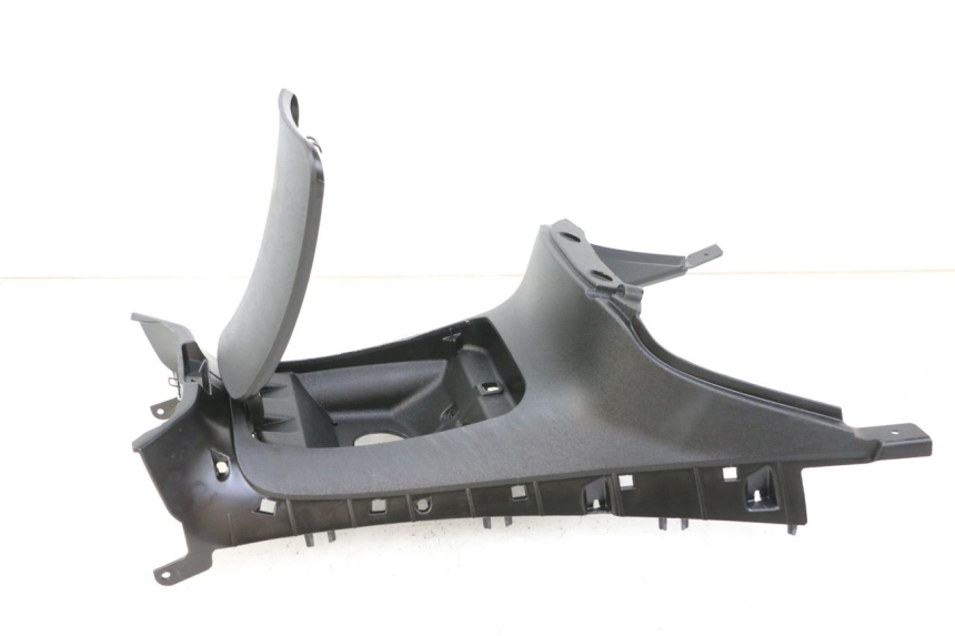 photo de CARENAGE RESERVOIR PIAGGIO MP3 500 (2014 - 2017) - Marcature e riferimenti originali