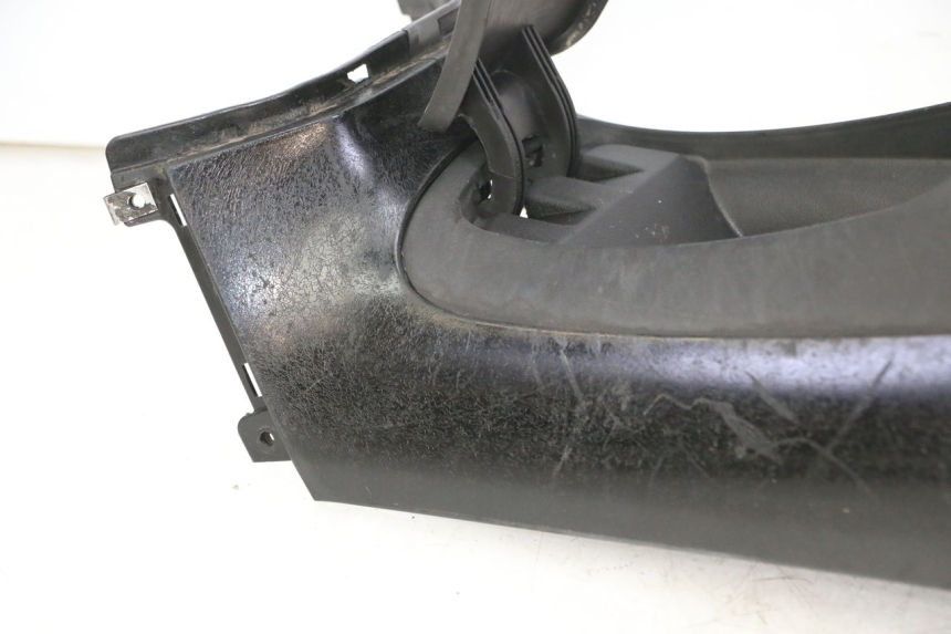 photo de SERBATOIO COPERCHIO PIAGGIO MP3 500 (2011 - 2015) - Primo piano ad alta risoluzione