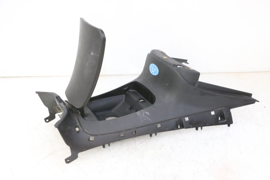 photo de SERBATOIO COPERCHIO PIAGGIO MP3 125 (2006 - 2014) - Vista principale