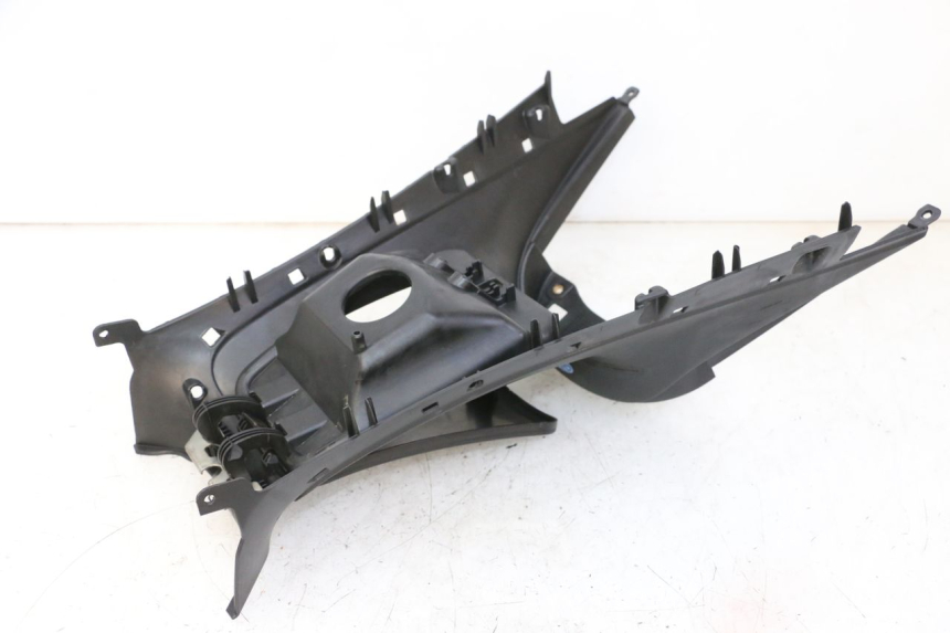 photo de SERBATOIO COPERCHIO PIAGGIO MP3 125 (2006 - 2014) - Dettaglio del componente