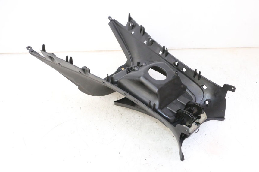 photo de SERBATOIO COPERCHIO PIAGGIO MP3 125 (2006 - 2014) - Zoom sullo stato d'uso