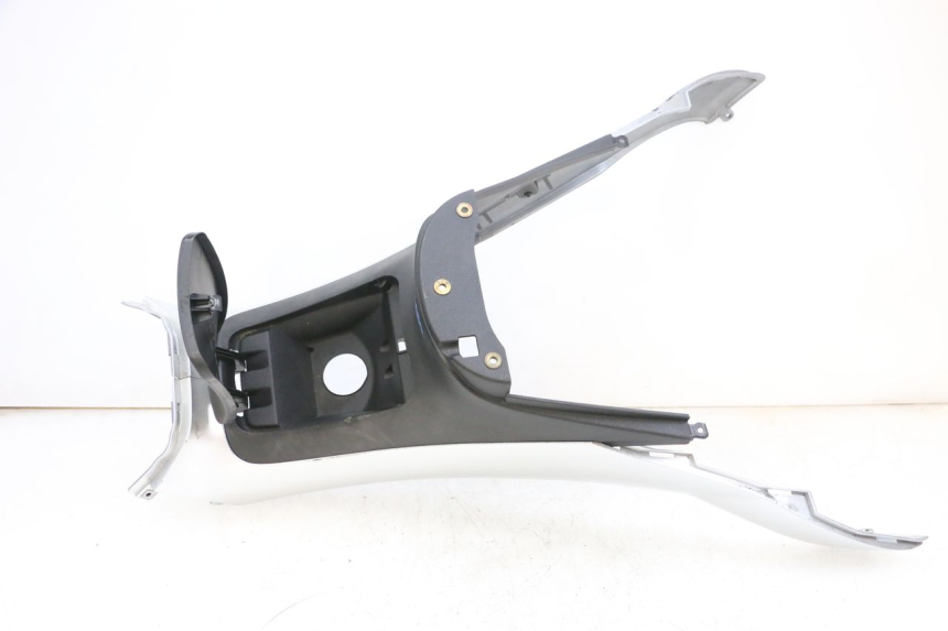 photo de CARENAGE RESERVOIR PIAGGIO MP3 RL 250 (2006 - 2010) - Vista principale