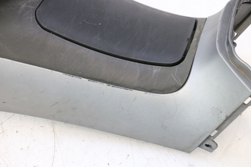 photo de SERBATOIO COPERCHIO PIAGGIO MP3 125 (2006 - 2014) - Foto prodotto supplementare