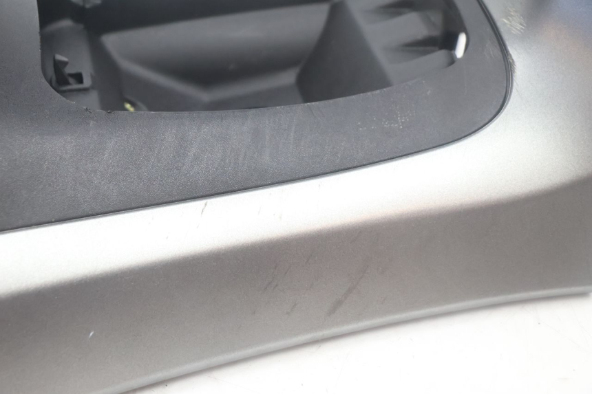 photo de SERBATOIO COPERCHIO PIAGGIO MP3 500 (2016 - 2018) - Zoom sullo stato d'uso