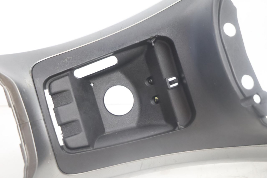 photo de SERBATOIO COPERCHIO PIAGGIO MP3 500 (2016 - 2018) - Primo piano tecnico