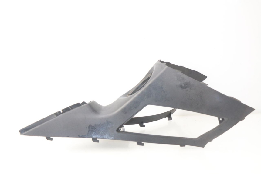 photo de CARENAGE SERBATOIO GILERA NEXUS 125 (2009 - 2013) - Dettagli dei punti di fissaggio