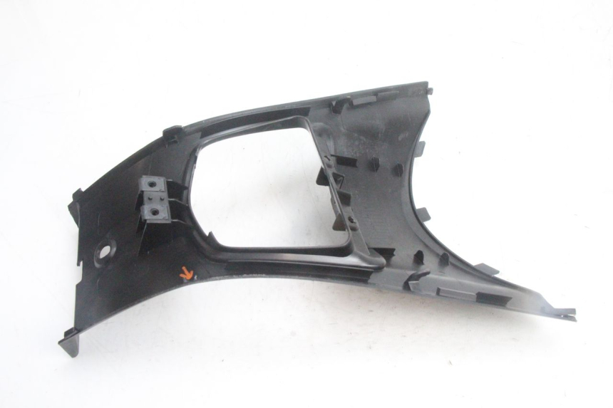 photo de CARENAGE RESERVOIR HONDA PCX (JF28) 125 (2009 - 2011) - Primo piano tecnico