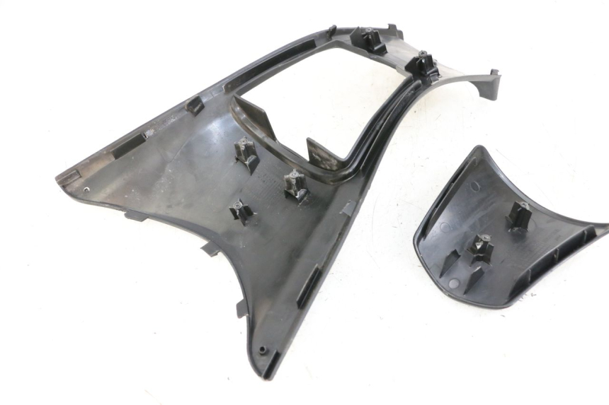 photo de CARENATURA SERBATOIO HONDA PCX (JF47) 125 (2012 - 2013) - Altra angolazione