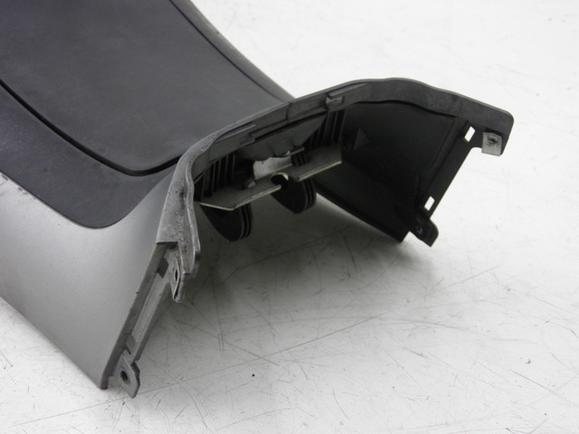 photo de Carena serbatoio PIAGGIO MP3 RL 125 (2008 - 2009) - Zoom sui componenti