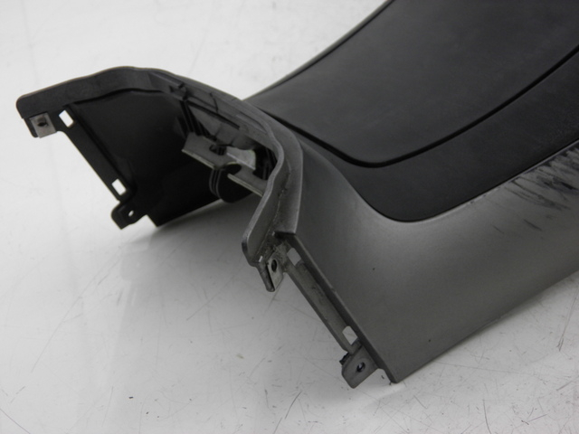 photo de Carena serbatoio PIAGGIO MP3 RL 125 (2008 - 2009) - Stato della superficie e materiale