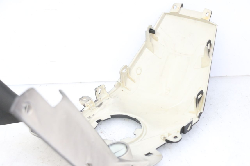 photo de SERBATOIO COPERCHIO MAG POWER R-STREET 50 (2016 - 2025) - Primo piano tecnico