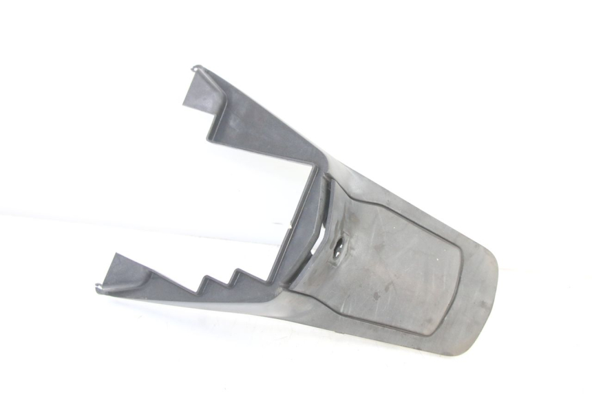 photo de SERBATOIO COPERCHIO PEUGEOT SATELIS 250 (2006 - 2012) - Primo piano tecnico