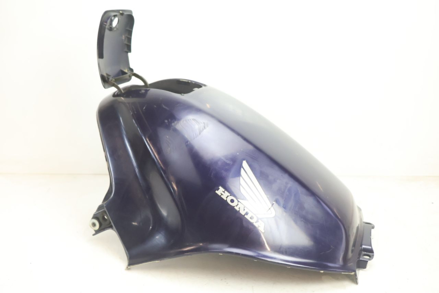 photo de SERBATOIO COPERCHIO HONDA ST PAN EUROPEAN 1100 (1990 - 2002) - Caratteristiche distintive