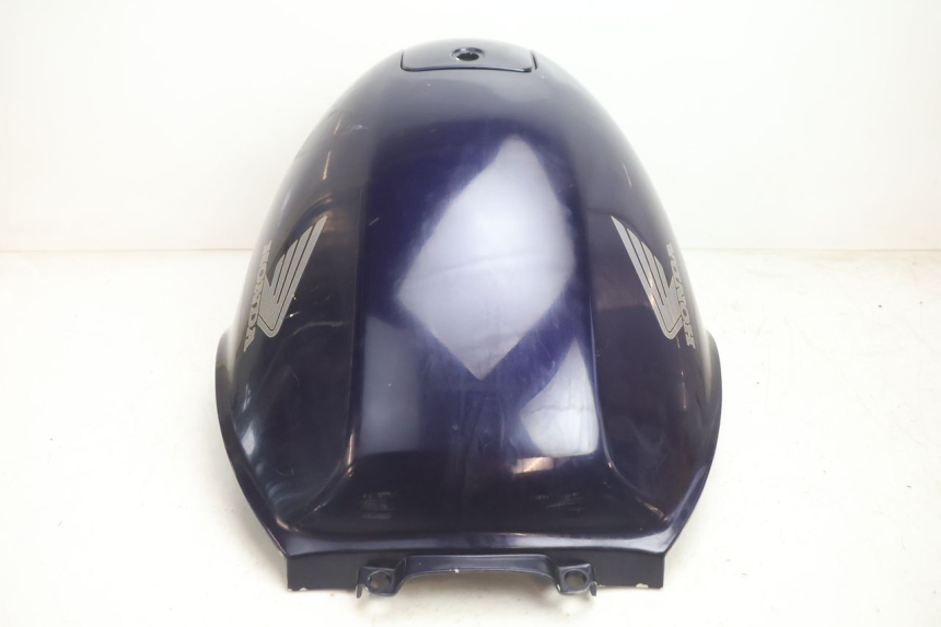photo de SERBATOIO COPERCHIO HONDA ST PAN EUROPEAN 1100 (1990 - 2002) - Primo piano ad alta risoluzione