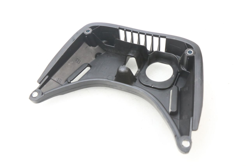 photo de CARENAGE RESERVOIR PIAGGIO VESPA GTS IE ABS 300 (2016 - 2018) - Dettaglio del componente