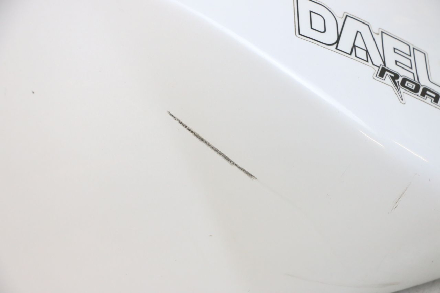 photo de CARENAGE RESERVOIR DAELIM VJ ROADWIN FI 125 (2008 - 2017) - Vista d'insieme del prodotto