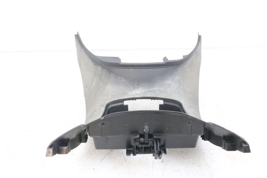 photo de CARENAGE RESERVOIR PIAGGIO X10 125 (2012 - 2017) - Primo piano tecnico