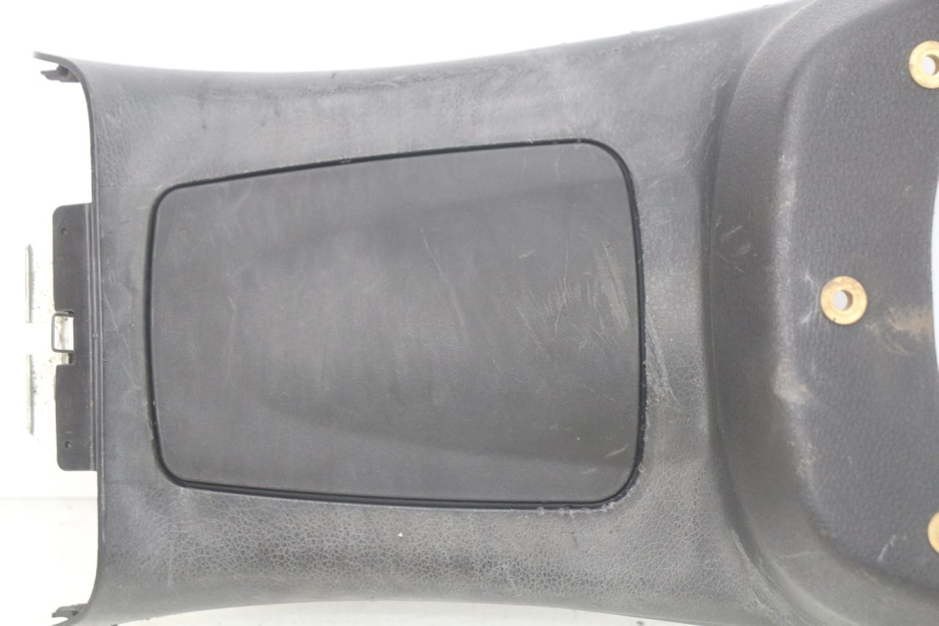 photo de CARENAGE RESERVOIR PIAGGIO X7 125 (2007 - 2013) - Altra vista dell'articolo