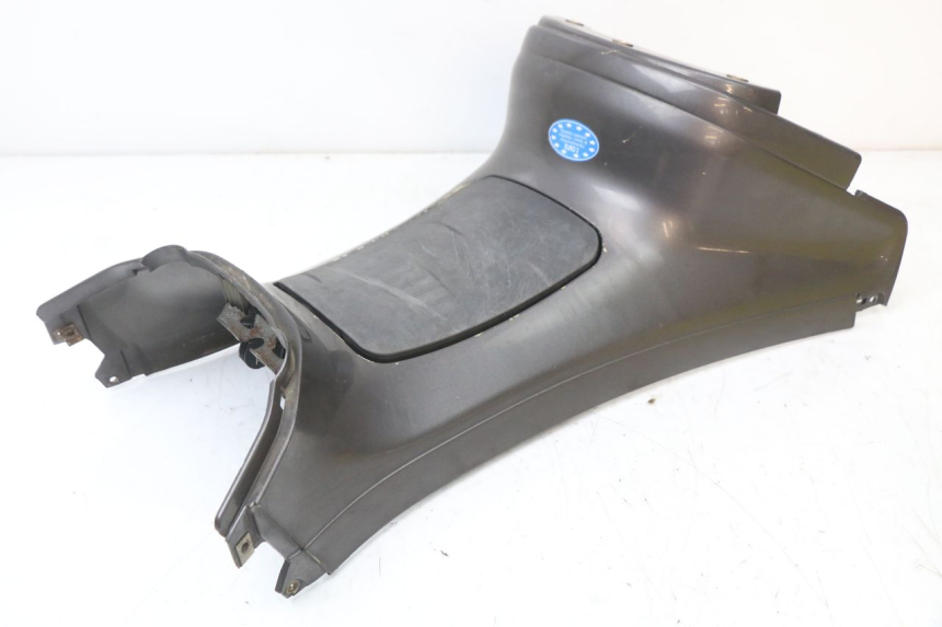 photo de CARENAGE RESERVOIR PIAGGIO XEVO - X EVO 125 (2007 - 2017) - Zoom sullo stato d'uso