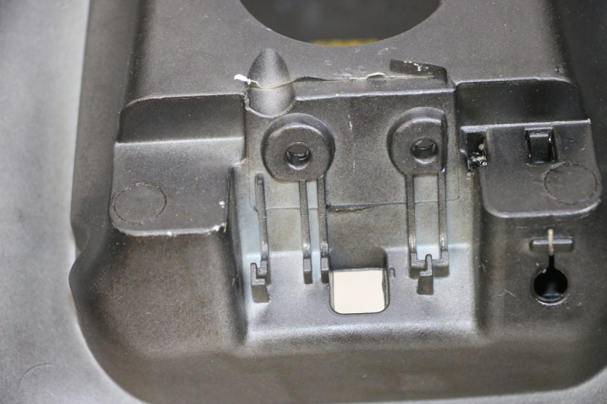 photo de CARENAGE RESERVOIR PIAGGIO XEVO - X EVO 125 (2007 - 2017) - Dettaglio del componente