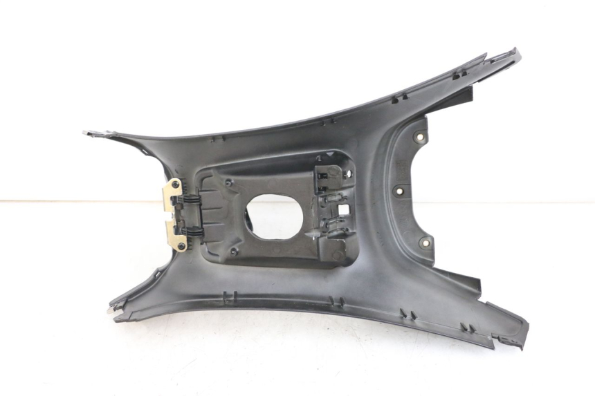 photo de CARENAGE RESERVOIR PIAGGIO XEVO - X EVO 125 (2007 - 2017) - Altra angolazione