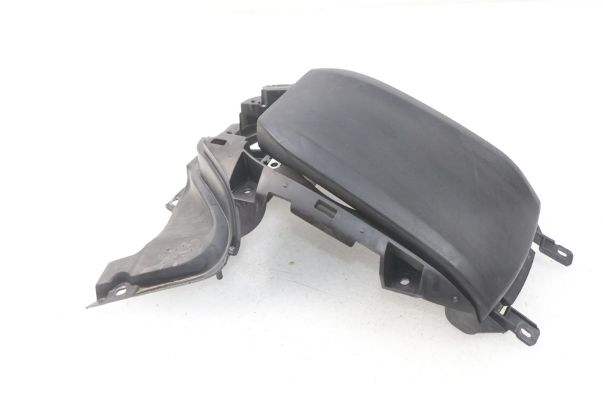 photo de SERBATOIO COPERCHIO YAMAHA YP T-MAX TMAX 530 (2017 - 2020) - Primo piano tecnico