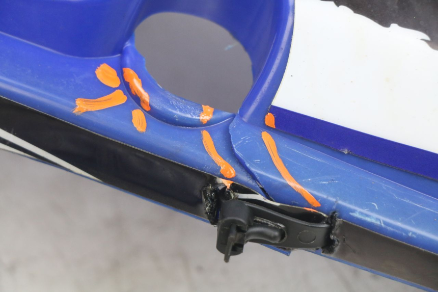 photo de CARROZZERIA CARENA COMPLETA JIANSHE COYOTE 80 - Stato della superficie e materiale