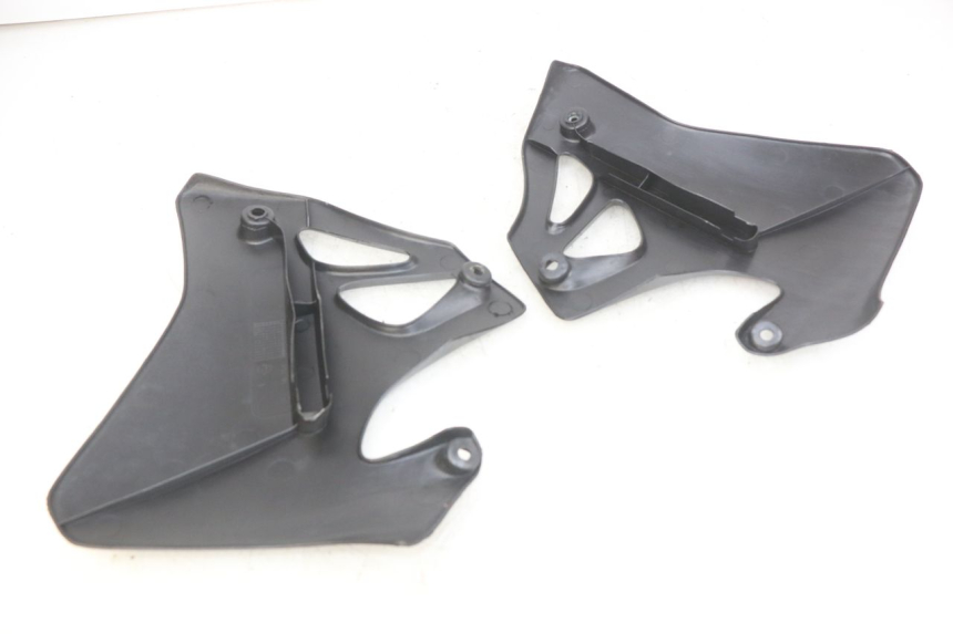 photo de CARROZZERIA CARENA COMPLETA HONDA CR 125 (1995 - 1997) - Zoom sullo stato d'uso