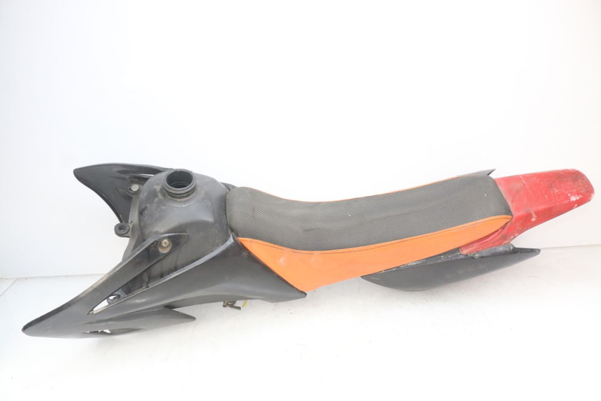 photo de CARROZZERIA CARENA COMPLETA CCR DIRT BIKE 110 - Zoom sui componenti