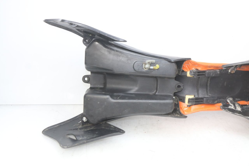 photo de CARROZZERIA CARENA COMPLETA CCR DIRT BIKE 110 - Focus sulla struttura