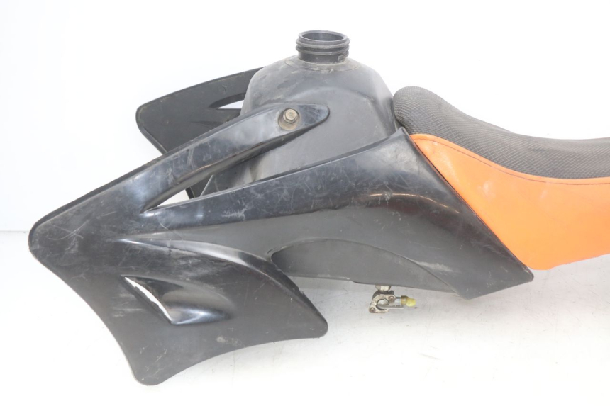 photo de CARROZZERIA CARENA COMPLETA CCR DIRT BIKE 110 - Dettaglio del componente