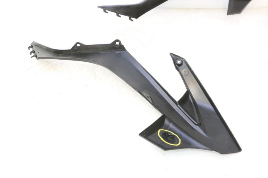 photo de COMPLETA CARENATURA MINI MX DRIFT 150 - Stato della superficie e materiale