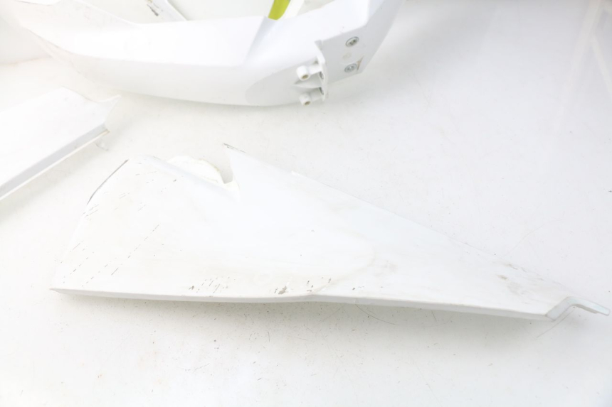 photo de CARROZZERIA CARENA COMPLETA HUSQVARNA FC 350 (2019 - 2022) - Angolazione alternativa