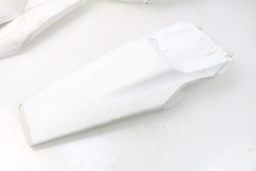 photo de CARROZZERIA CARENA COMPLETA HUSQVARNA FC 350 (2019 - 2022) - Dettagli dei punti di fissaggio