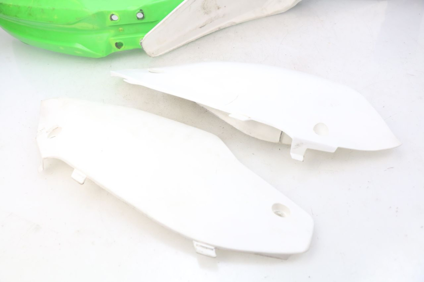 photo de CARROZZERIA CARENA COMPLETA KAWASAKI KX F KXF 450 (2012 - 2015) - Angolazione alternativa