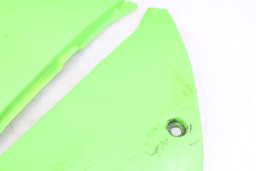 photo de CARROZZERIA CARENA COMPLETA KAWASAKI KX 85 (2001 - 2013) - Stato della superficie e materiale